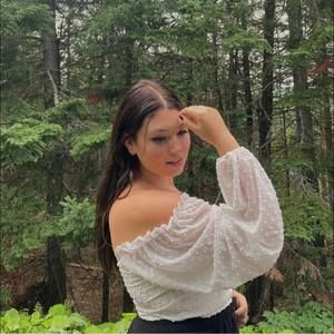 Meet your Posher, Anabel